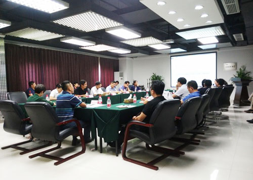 KOK
集团召开2018年第二季度经济运行分析会暨安全生产工作会议 